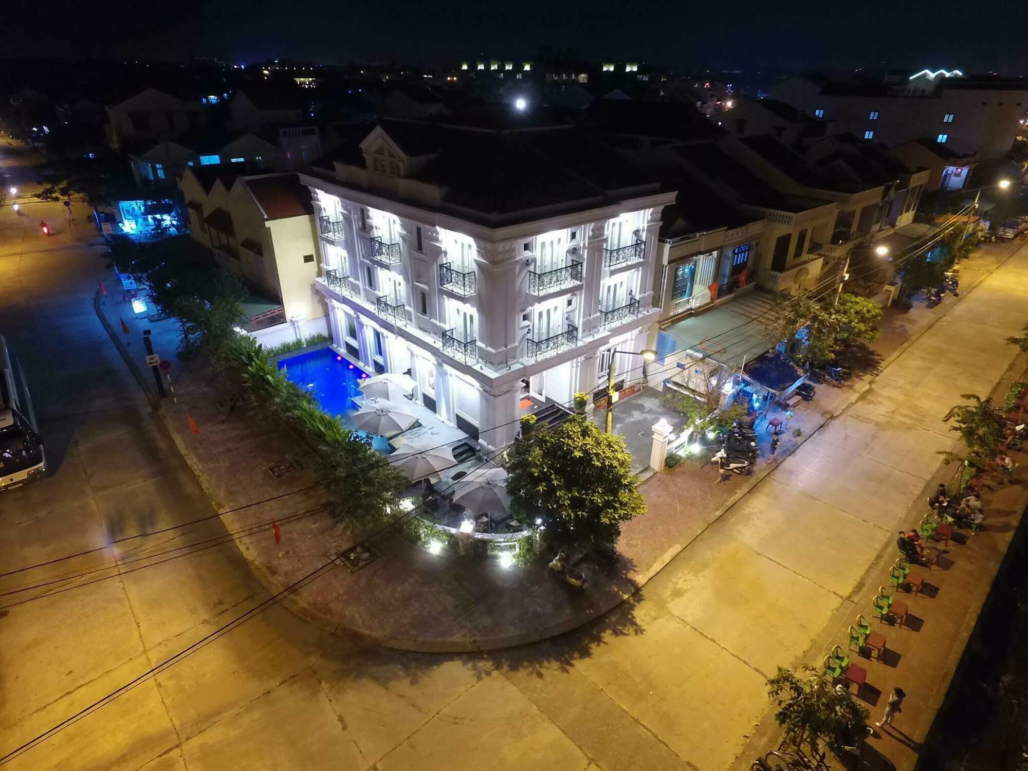 Отель Hoi An Canal House Экстерьер фото